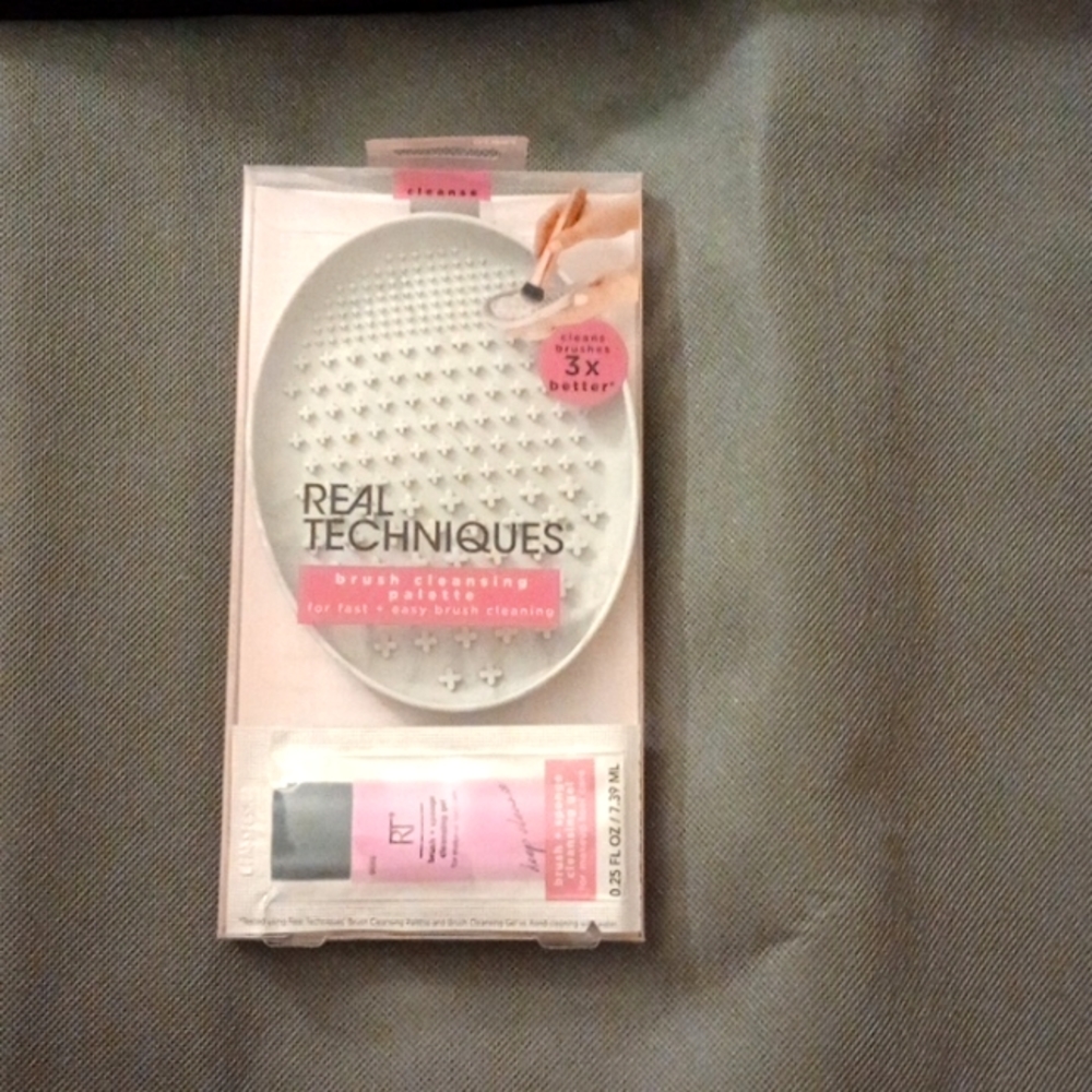 Real Techniques brush cleansing